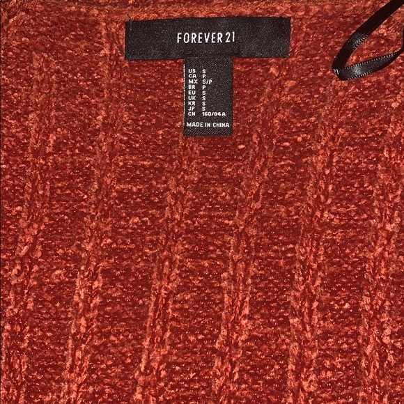 Red soft long one of a kind cardigan - Picture 3 of 3